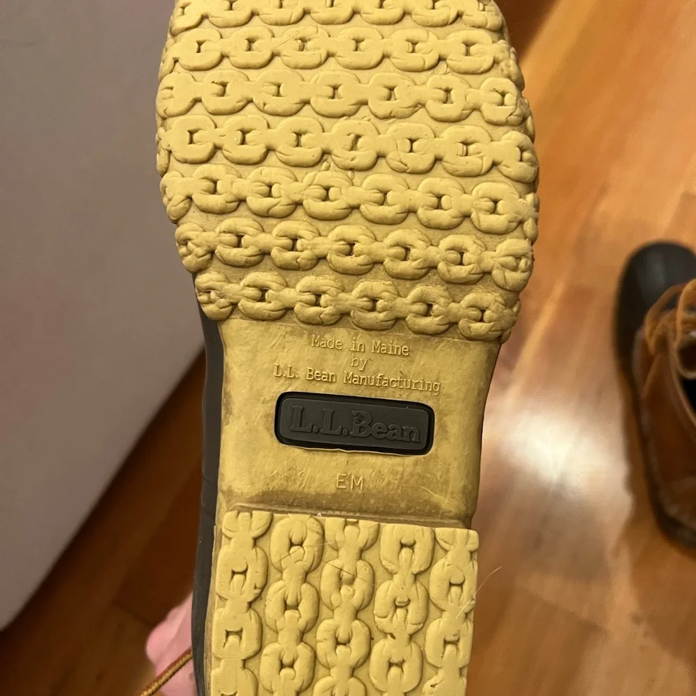 L.L. Bean Boot - Picture 5 of 6